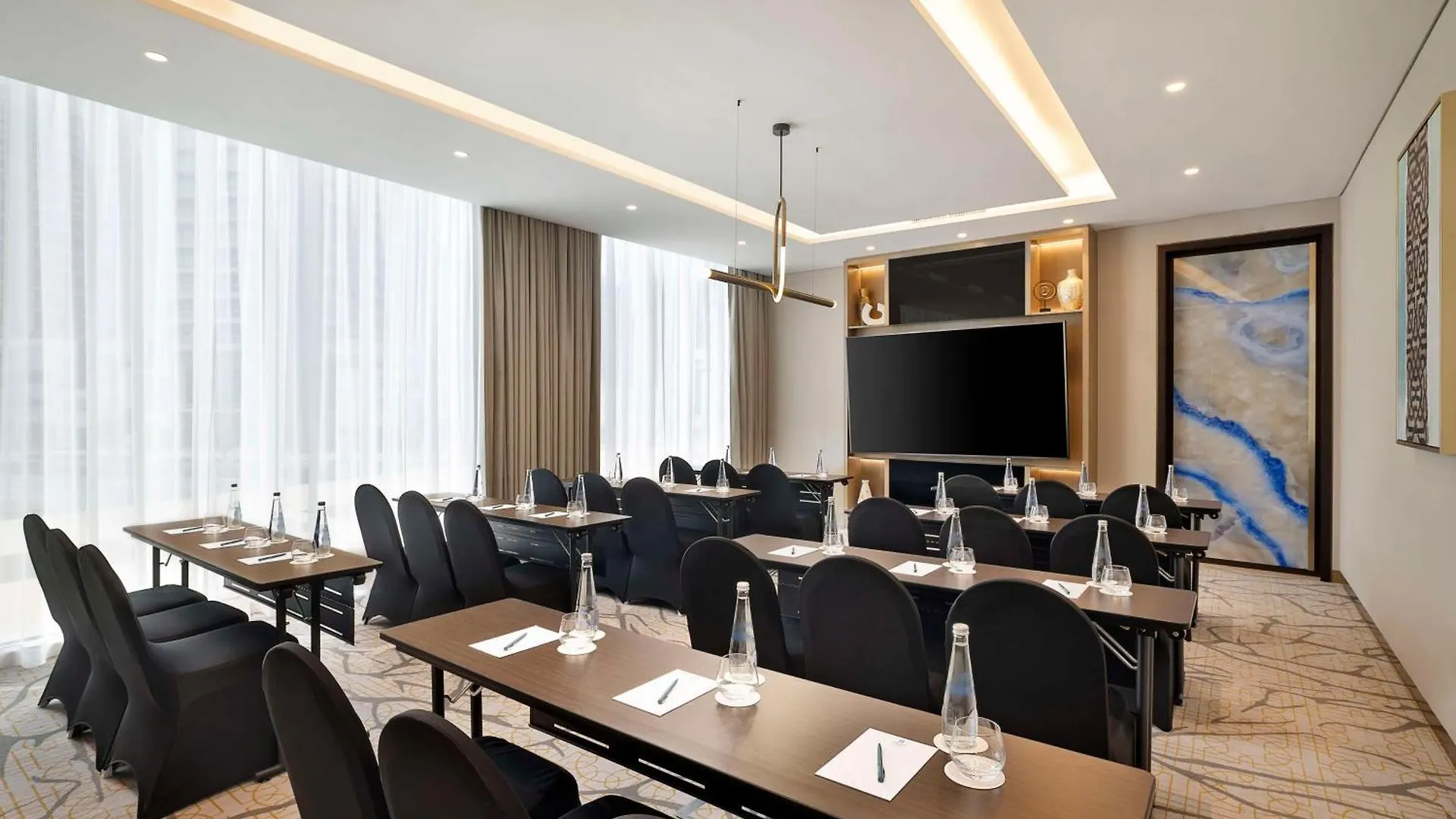 Embassy Suites By Hilton Dubai Business Bay