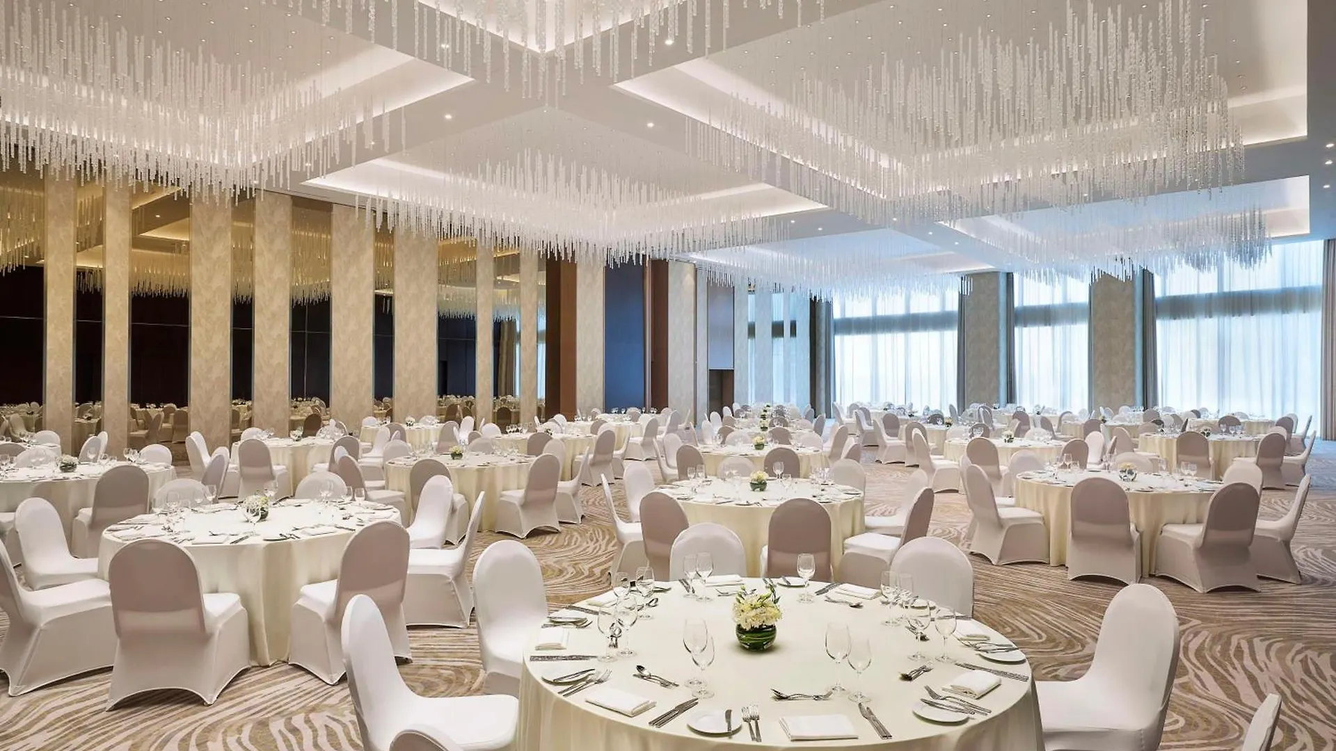 ***** Hotel Embassy Suites By Hilton Dubai Business Bay United Arab Emirates