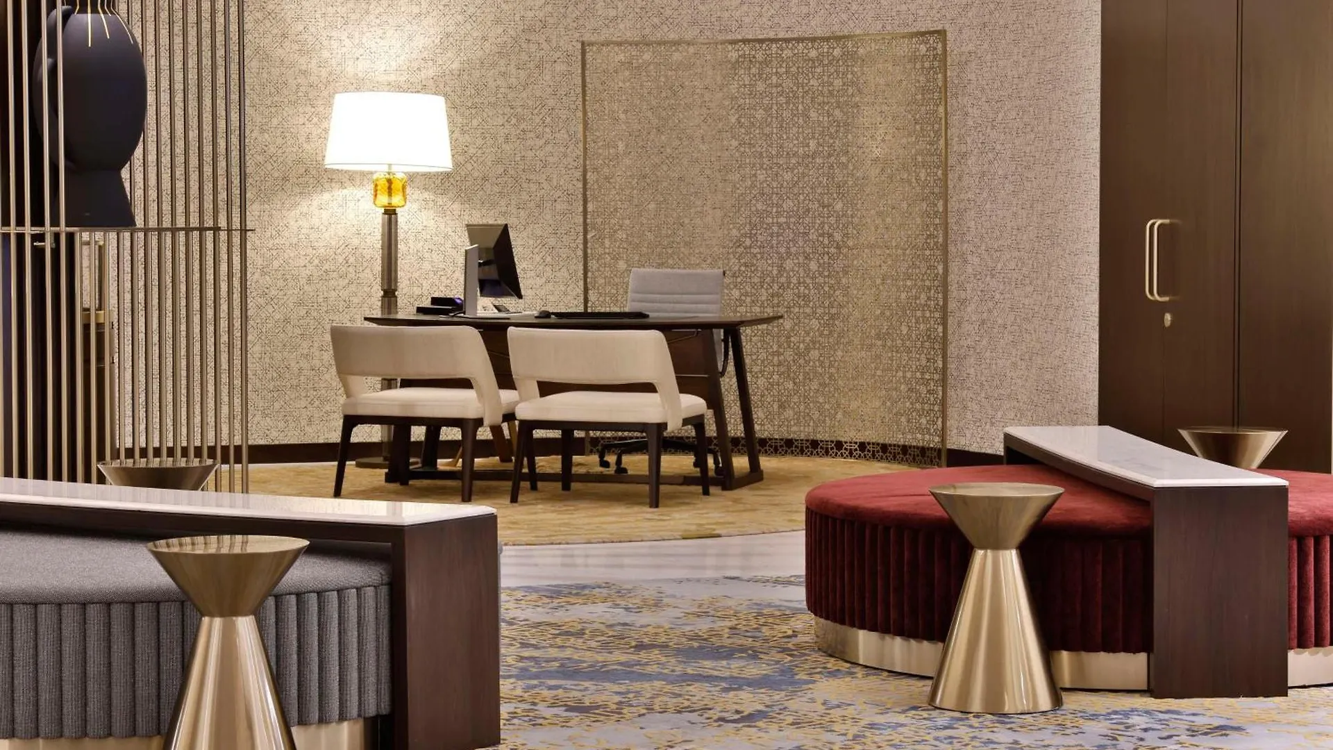 Hotel Embassy Suites By Hilton Dubai Business Bay
